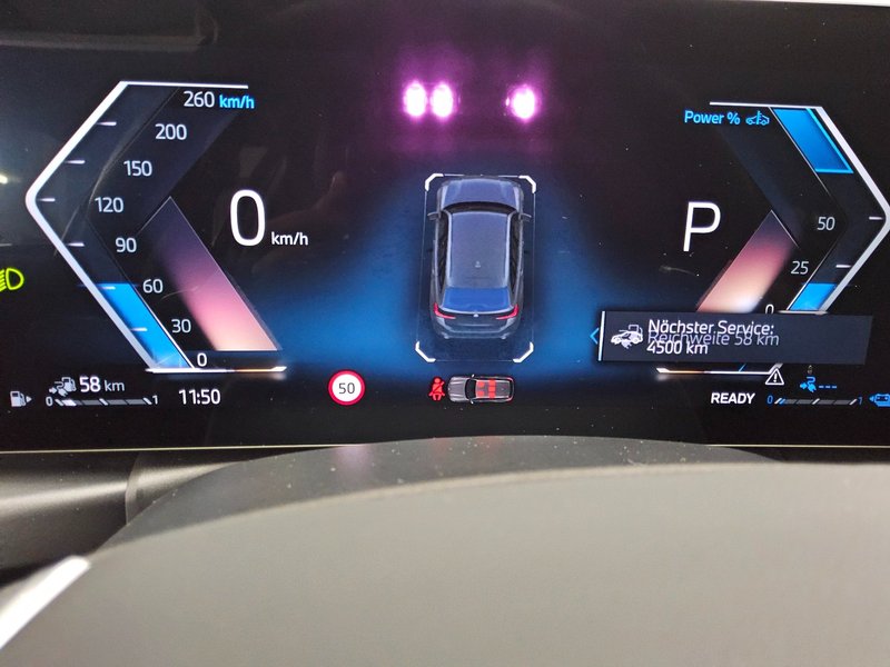 BMW 330e Touring automatik • Full LED • digitalni instrumenti — 8