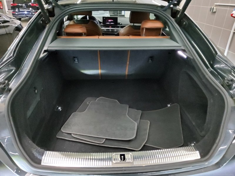 Audi A5 Sportback 35 TFSI automatik • el. peta vrata • LED — 12