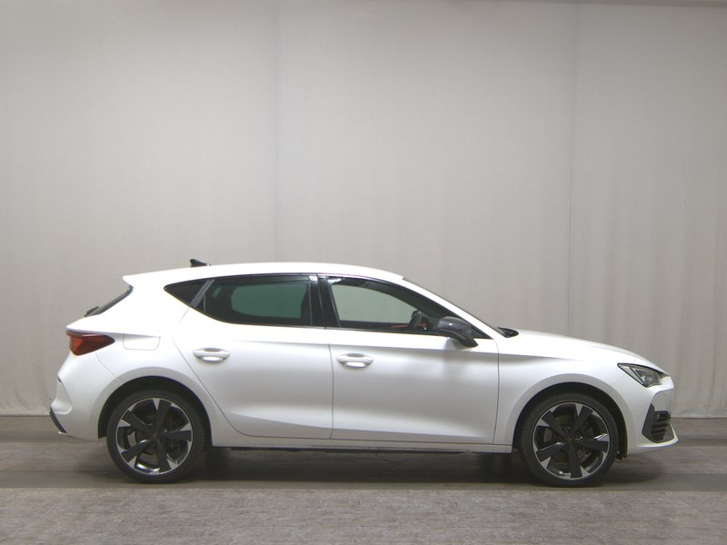 CUPRA Leon 1.4 e-Hybrid automatik • Full LED • digitalni instrumenti