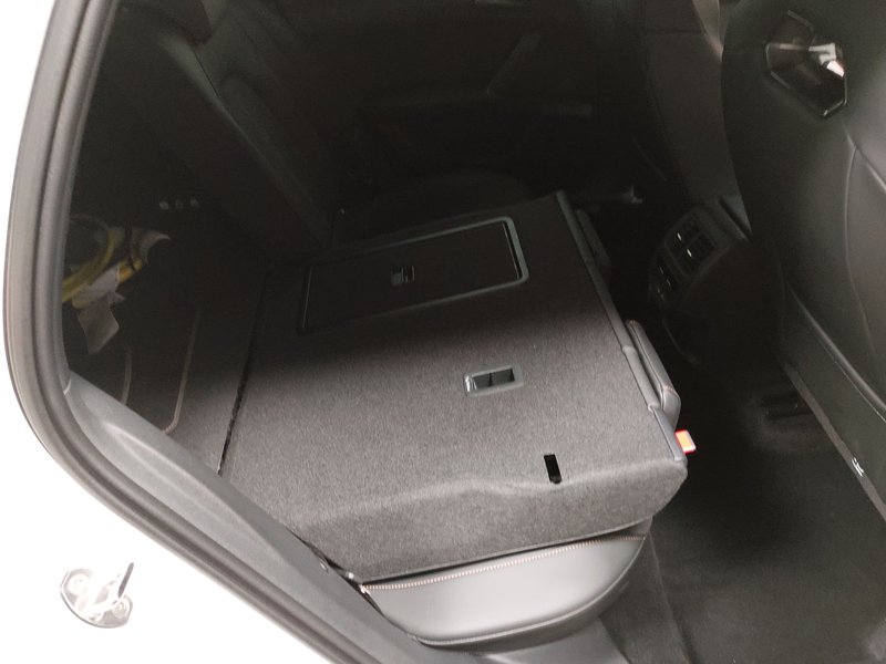 CUPRA Leon 1.4 e-Hybrid automatik • Full LED • digitalni instrumenti — 11