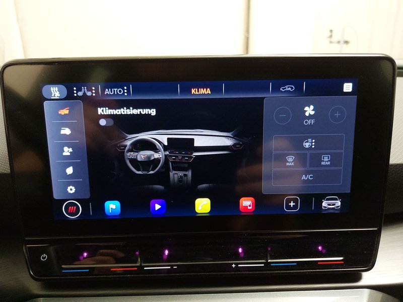 CUPRA Leon 1.4 e-Hybrid automatik • Full LED • digitalni instrumenti — 19