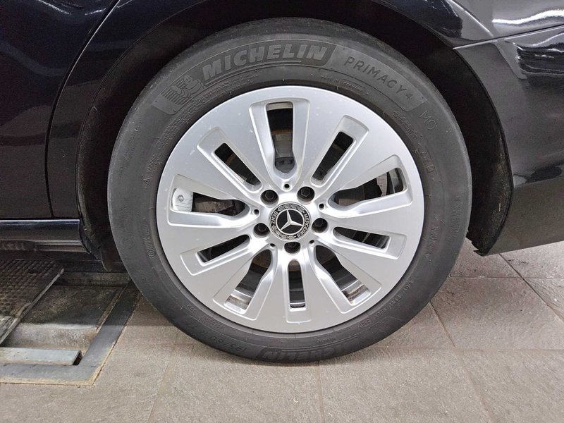 Mercedes-Benz C 180 automatik • Full LED • digitalni instrumenti — 11