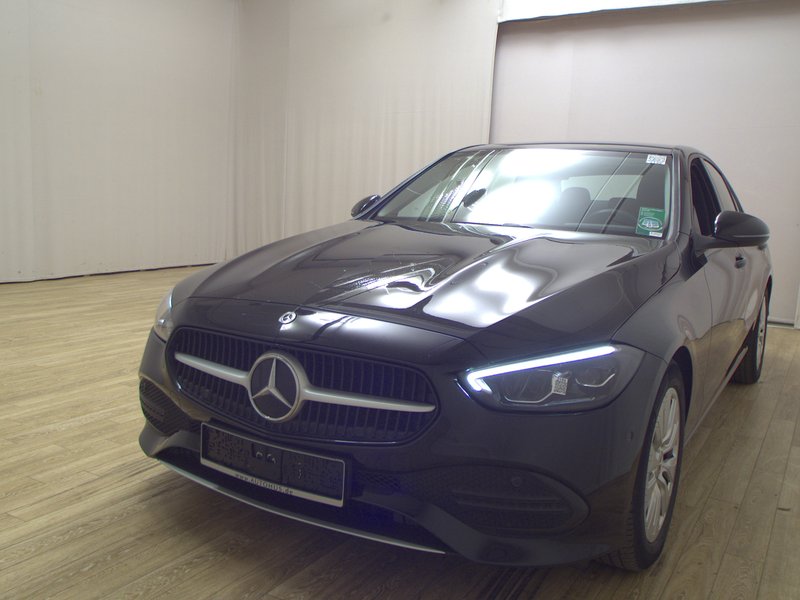 Mercedes-Benz C 180 automatik • Full LED • digitalni instrumenti — 2