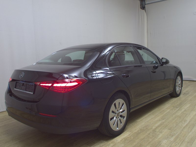 Mercedes-Benz C 180 automatik • Full LED • digitalni instrumenti — 4