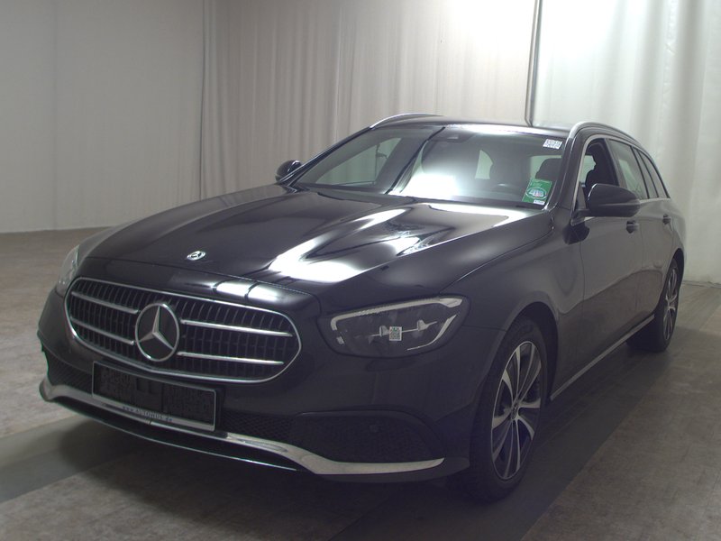Mercedes-Benz E 300 de automatik Avantgarde • Full LED • AHK — 2