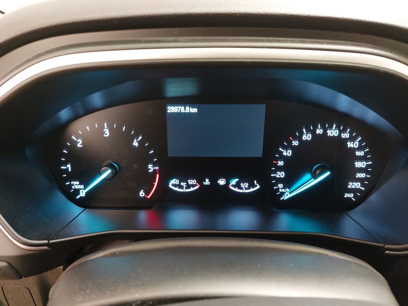 Ford Focus Turnier 1.5 EB Cool & Connect • LED • navigacija — 21