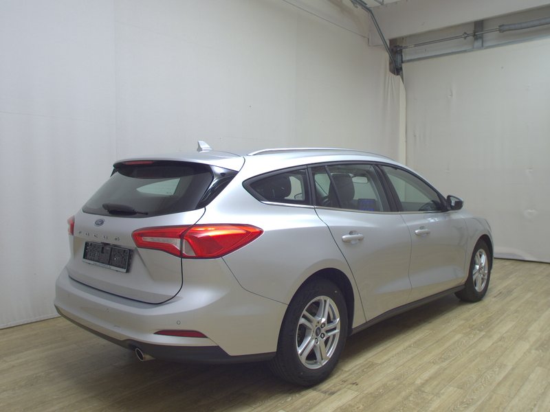 Ford Focus Turnier 1.5 EB Cool & Connect • LED • navigacija — 4