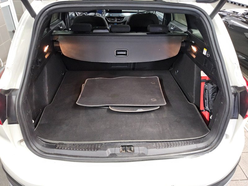 Ford Focus Turnier 1.5 EcoBlue automatik Active • ACC • kuka za vuču — 12