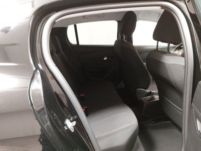 Peugeot 208 PureTech 75 Active Pack • digitalni instrumenti • LED — 12