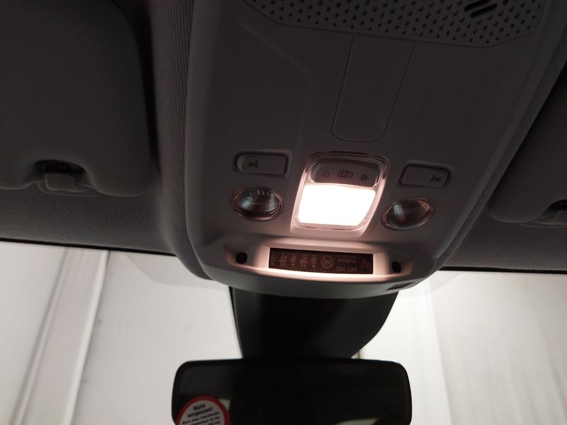 Peugeot 208 PureTech 75 Active Pack • digitalni instrumenti • LED — 13