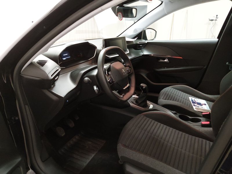 Peugeot 208 PureTech 75 Active Pack • digitalni instrumenti • LED — 6