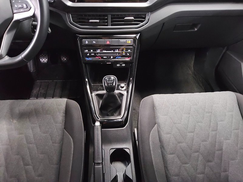 Volkswagen T-Cross 1.0 TSI Life • ACC • Full LED — 6