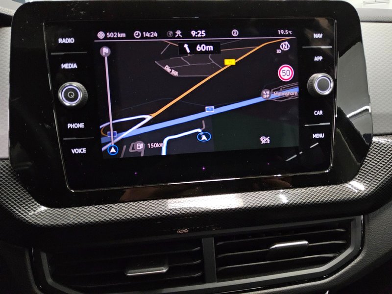 Volkswagen T-Cross 1.0 TSI Life • ACC • Full LED — 7