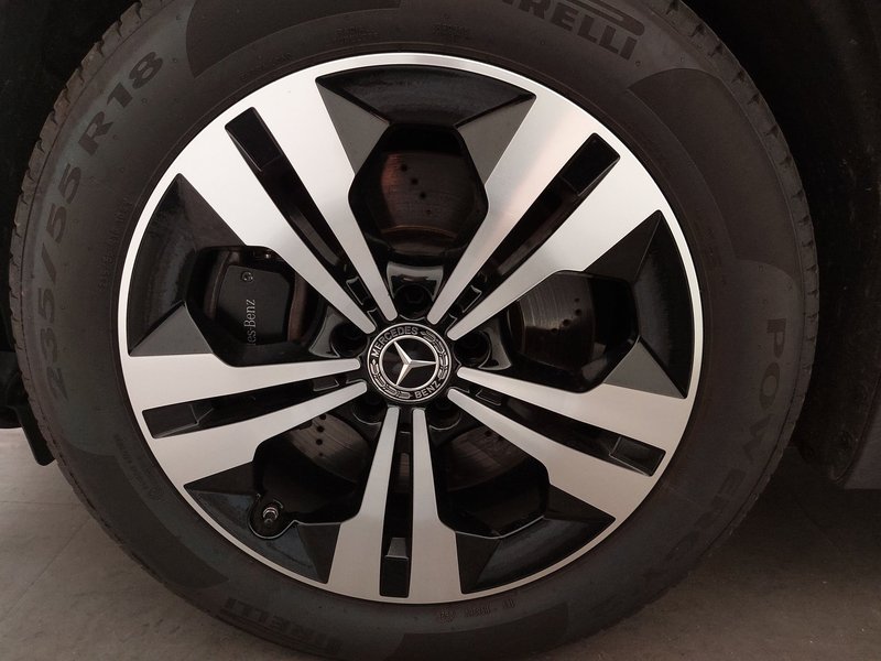 Mercedes-Benz GLA 220 d 4MATIC automatik Progressive • panorama • ACC — 9
