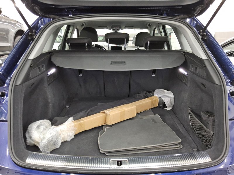 Audi Q5 35 TDI quattro automatik • digitalni instrumenti — 12