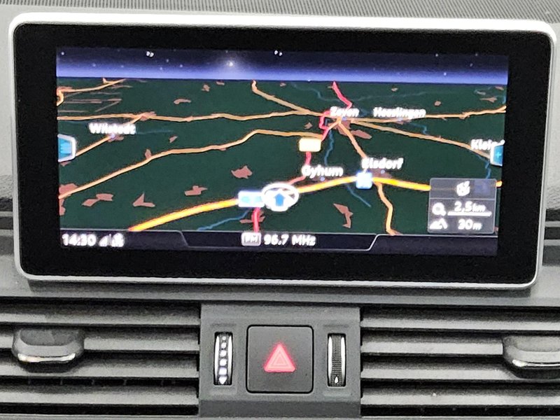 Audi Q5 35 TDI quattro automatik • digitalni instrumenti — 7