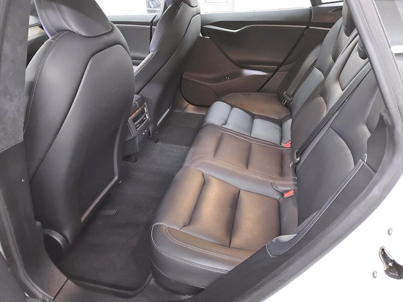 Tesla Model S Maximale-Reichweite • ACC • 360° kamera — 13