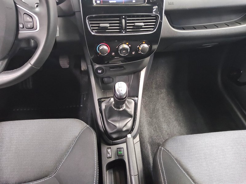 Renault Clio Grandtour 0.9 TCe Business Edition • navigacija — 6