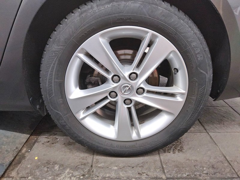 Opel Insignia ST 1.5 D Business Edition automatik • LED • navigacija — 10