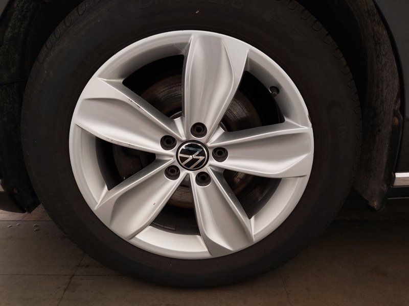 Volkswagen Passat Variant 2.0 TDI Elegance • sjedala s memorijom • LED — 12