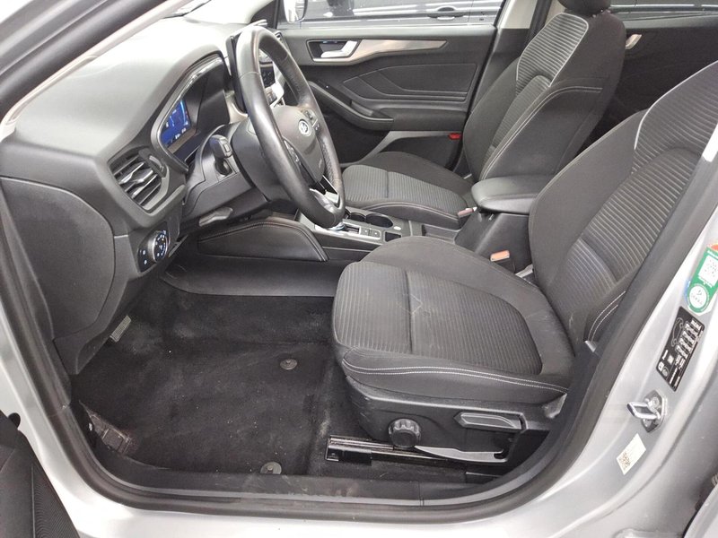 Ford Focus Turnier 1.5 EcoBlue Titanium X automatik • LED • bežično punjenje — 9
