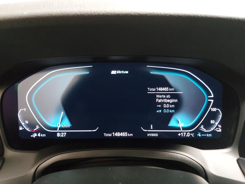BMW 320e Touring Sport Line automatik • AHK • LED — 20