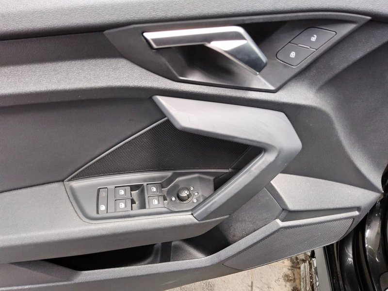 Audi A3 35 TFSI automatik S line • ACC • koža — 10