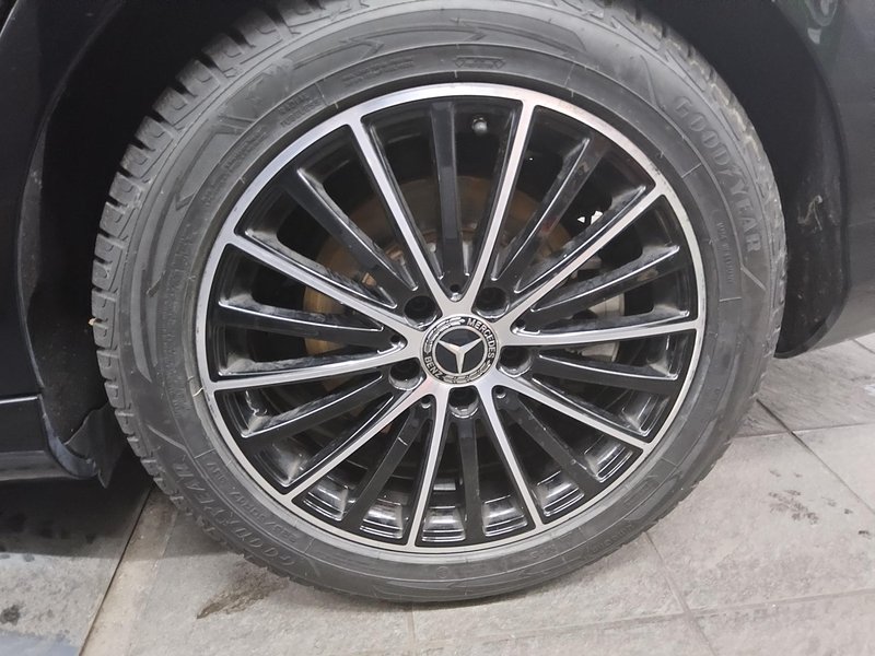 Mercedes-Benz C 300 automatik Avantgarde • LED — 10