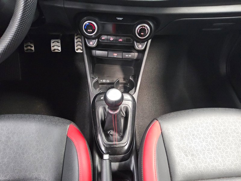 Kia Picanto 1.2 GT • bežično punjenje — 6