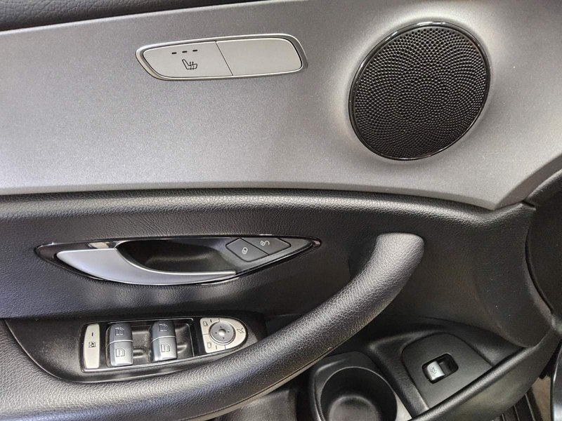 Mercedes-Benz E 220 d karavan automatik • ACC • LED — 10