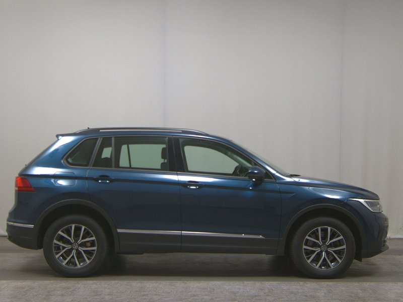 Volkswagen Tiguan 1.4 TSI eHybrid automatik Life • ACC • AHK