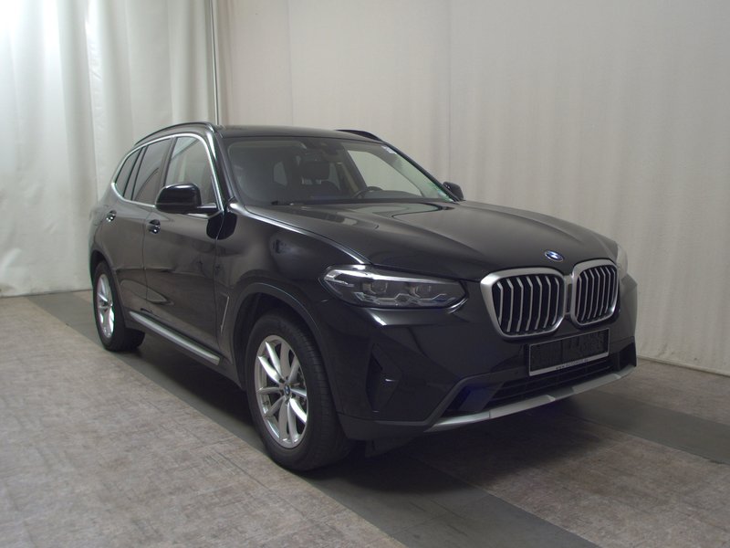 BMW X3 xDrive20d automatik • Full LED — 3