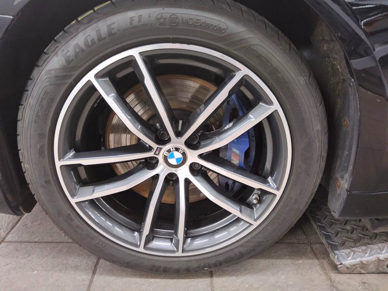 BMW 520d Touring automatik M Sport • panorama • HUD — 11