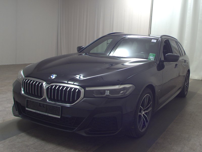 BMW 520d Touring automatik M Sport • panorama • HUD — 2
