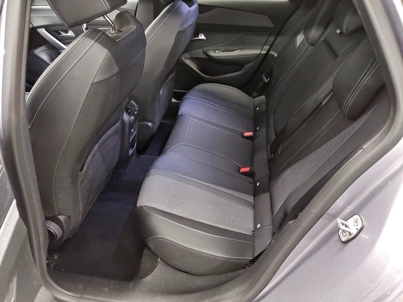 Peugeot 308 1.5 BlueHDI Allure • 360° kamera • ACC — 13