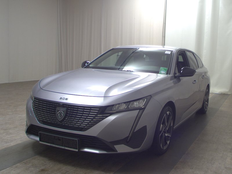 Peugeot 308 1.5 BlueHDI Allure • 360° kamera • ACC — 2
