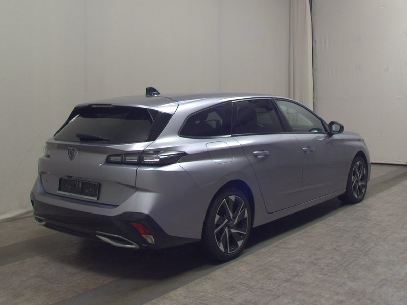 Peugeot 308 1.5 BlueHDI Allure • 360° kamera • ACC — 4