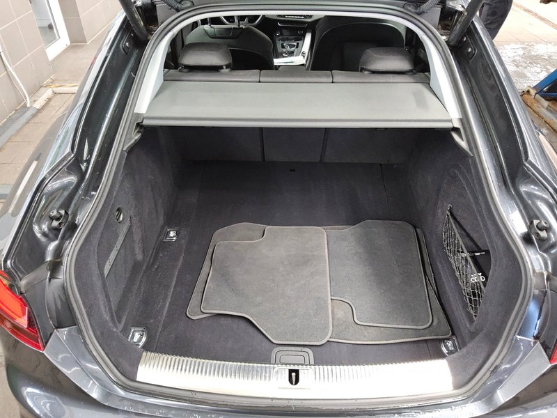 Audi A5 Sportback 35 TDI automatik • Full LED • digitalni instrumenti — 12