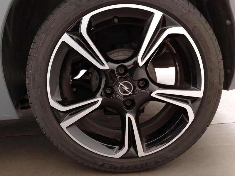 Opel Corsa 1.2 GS Line • panorama • digitalni instrumenti — 8
