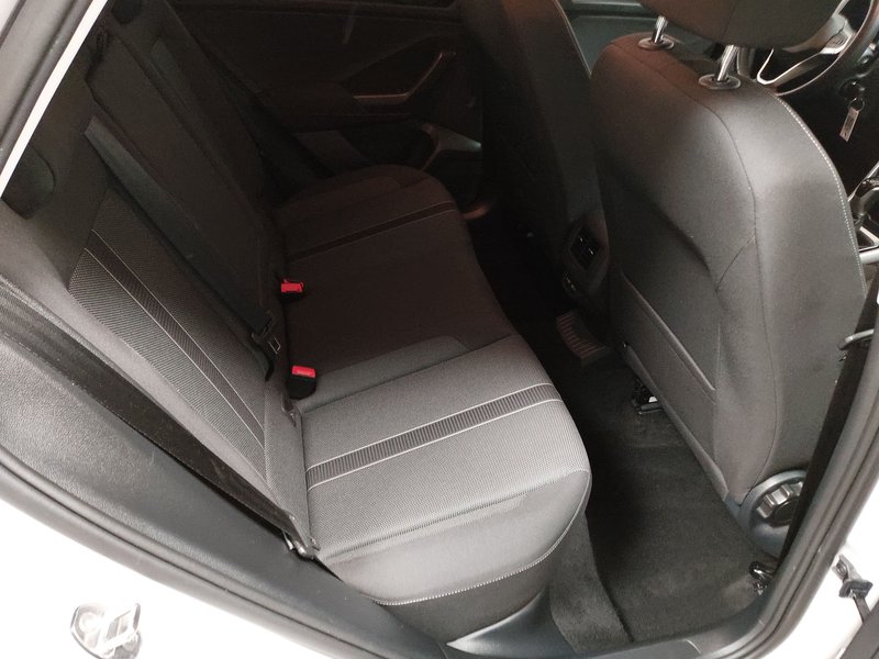 Volkswagen T-Roc 2.0 TDI automatik Life • ACC • LED — 12