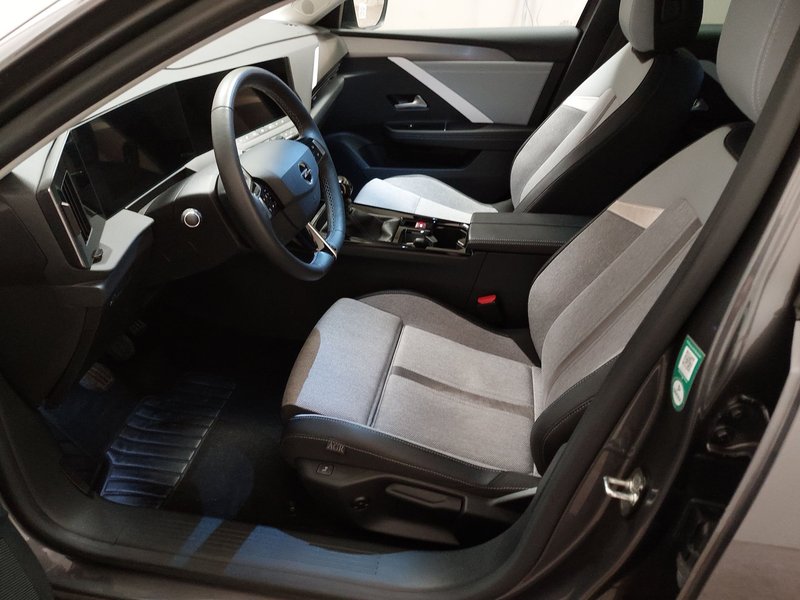 Opel Astra Sports Tourer 1.5 D Elegance • Full LED — 10