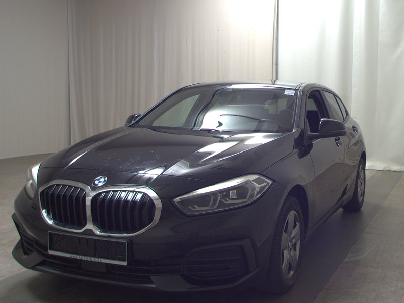 BMW 118i automatik Advantage • ACC • Full LED — 2