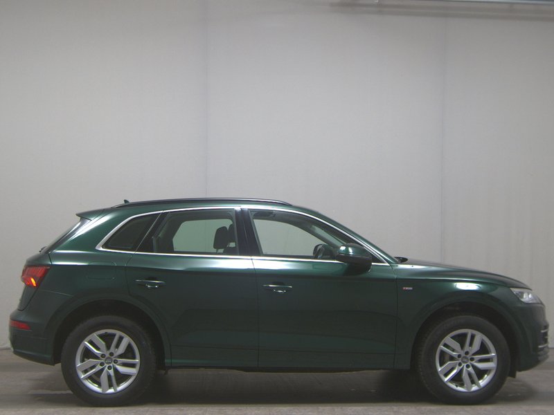 Audi Q5 55 TFSI e quattro automatik S line • ACC • AHK