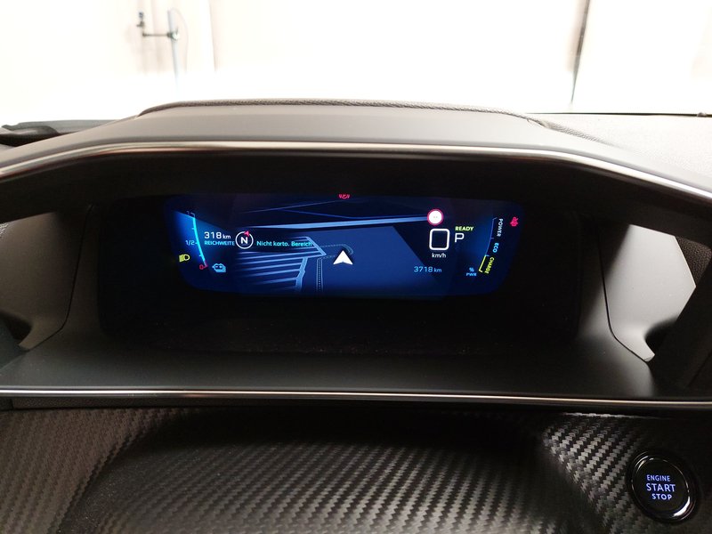 Peugeot 2008 Allure • Full LED — 20