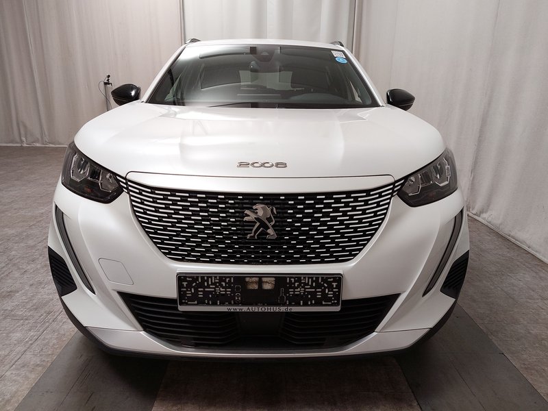 Peugeot 2008 Allure • Full LED — 9