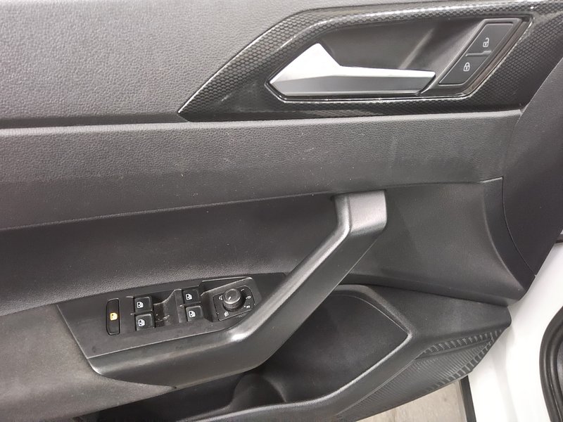 Volkswagen Taigo 1.0 TSI • LED — 10