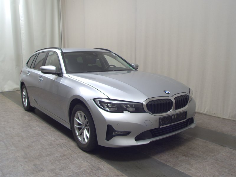 BMW 318d Touring Advantage • LED • digitalni instrumenti — 3