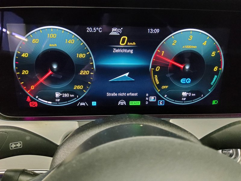 Mercedes-Benz E 300 de 4MATIC karavan automatik AMG Line • ACC • LED — 8