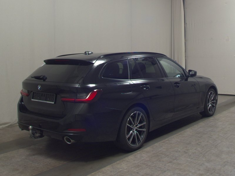 BMW 320d Touring automatik • ACC • LED — 4