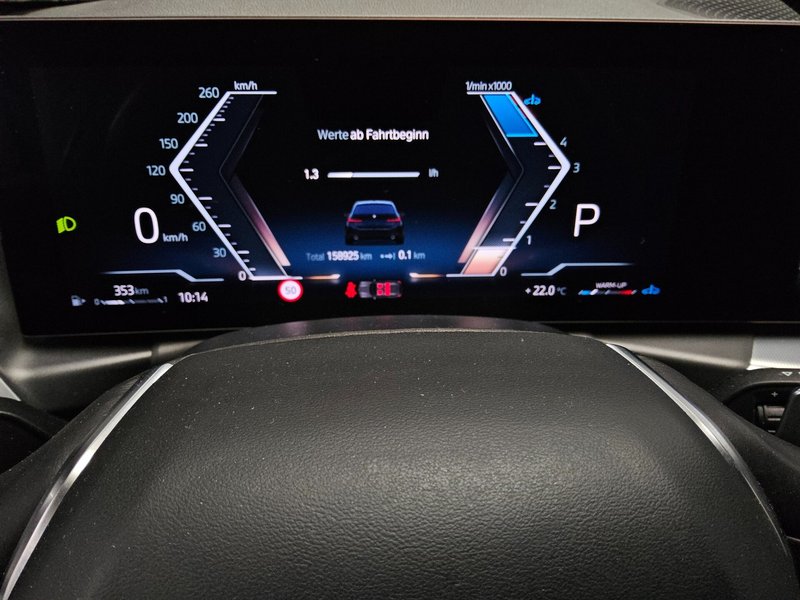 BMW 320d Touring automatik • ACC • LED — 8